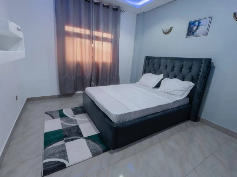 Chambre meublée