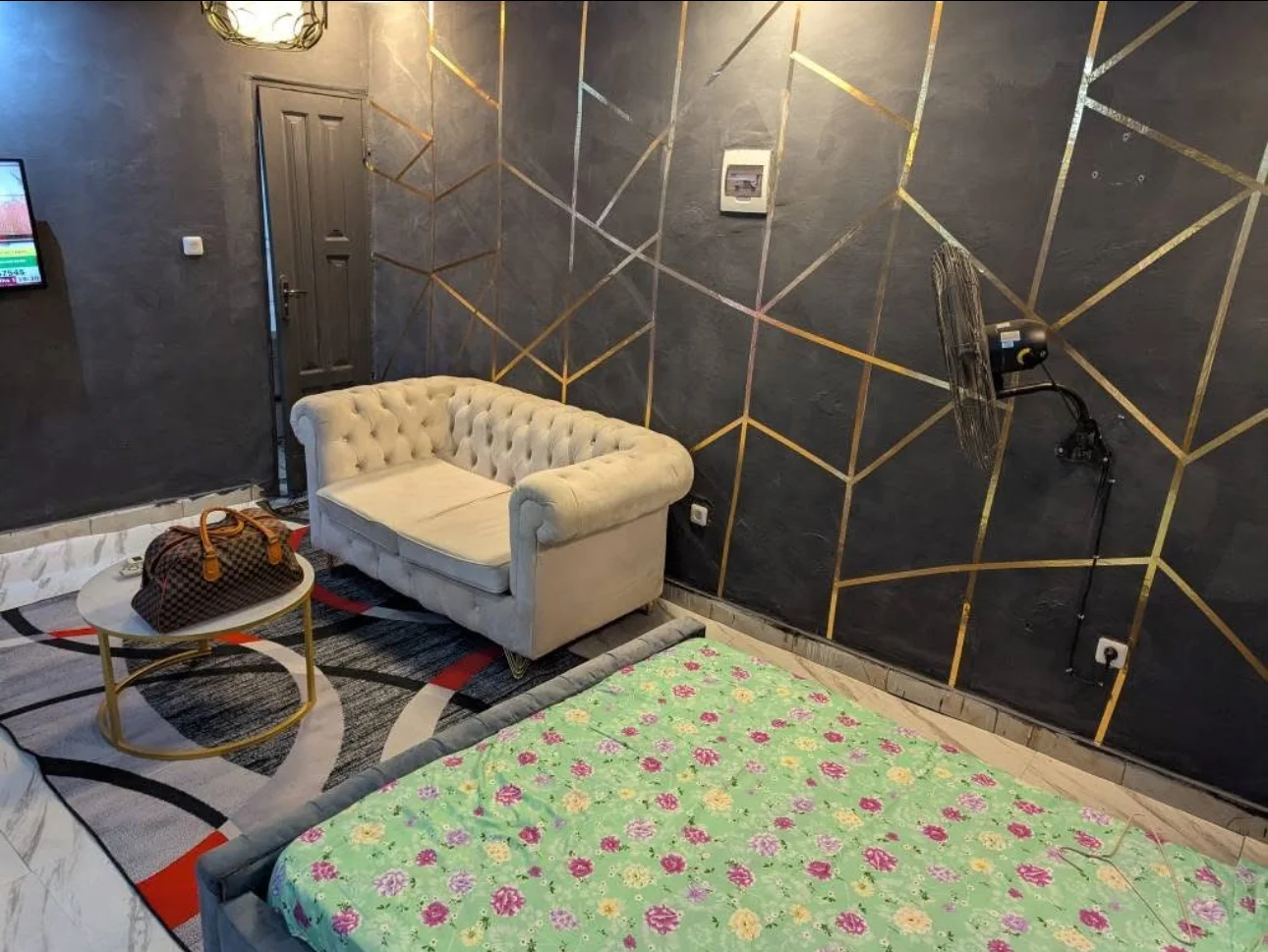Chambre meublée