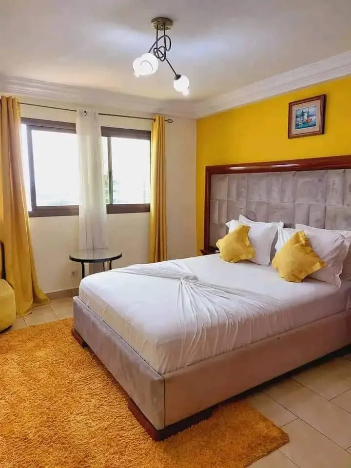 Chambre meublé