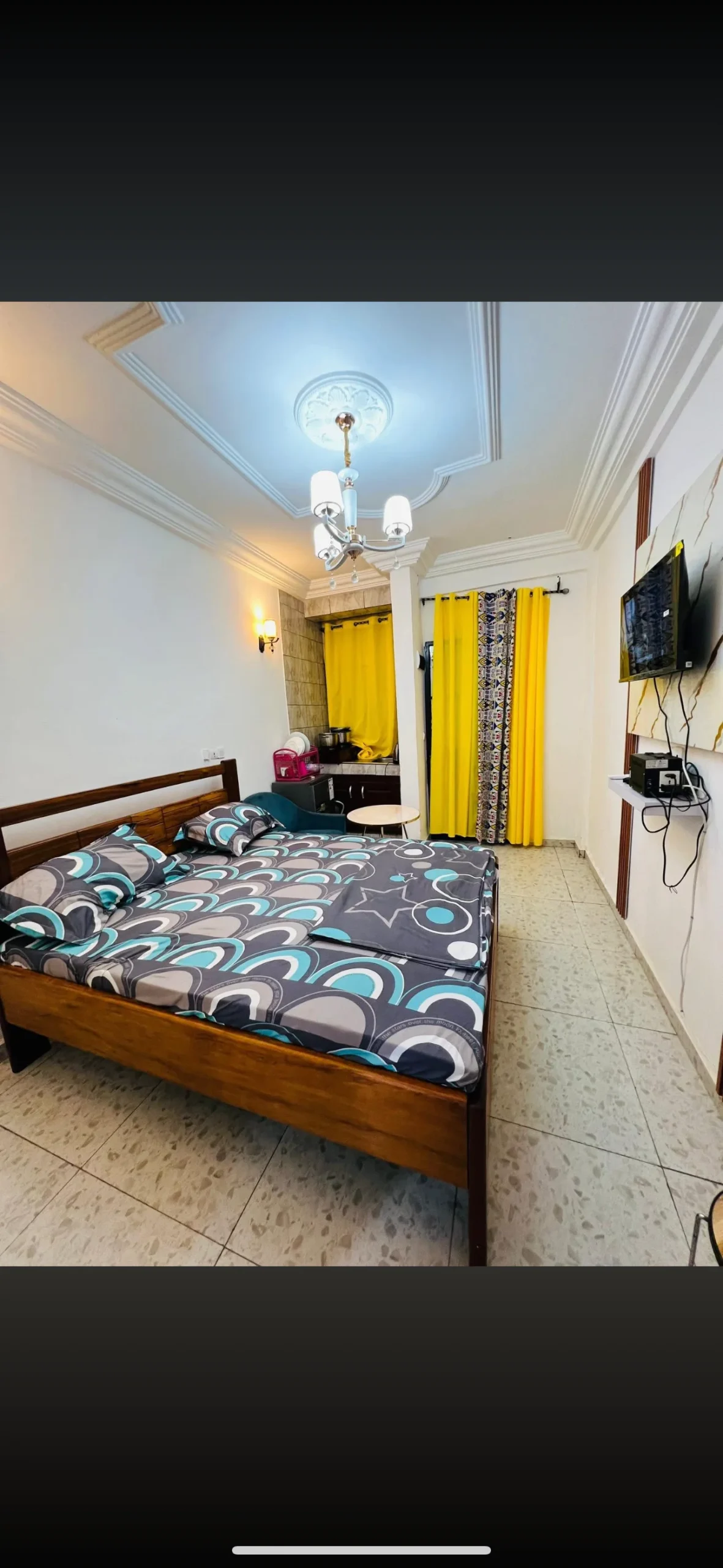Chambre meublée