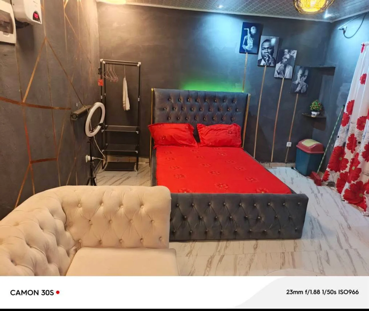 Chambre meublée