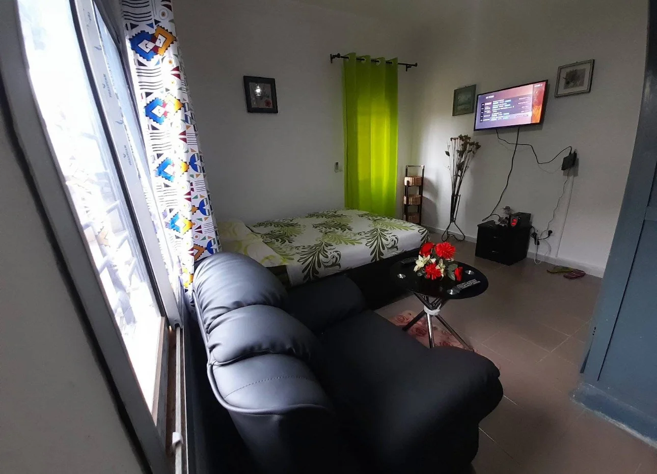 Chambre meublée