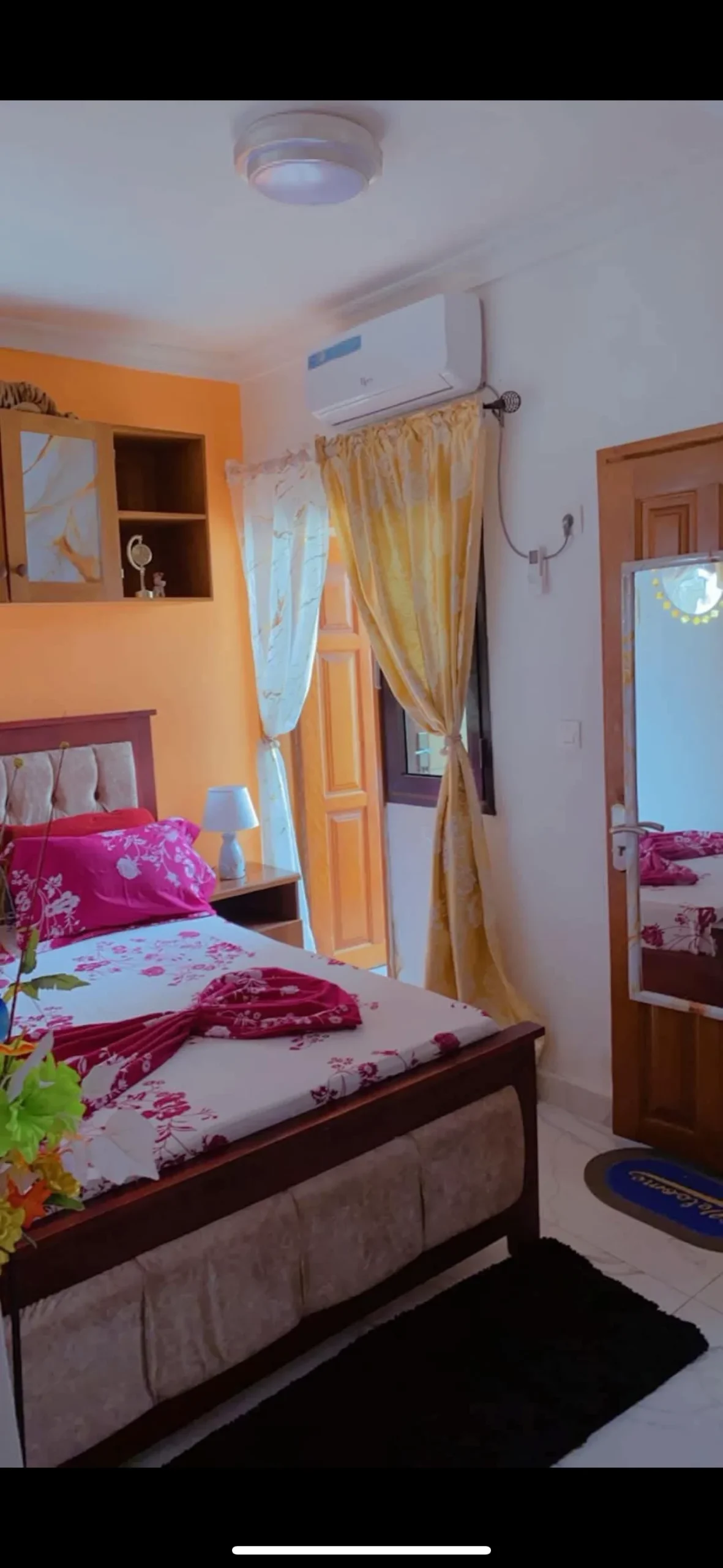Chambre meublée
