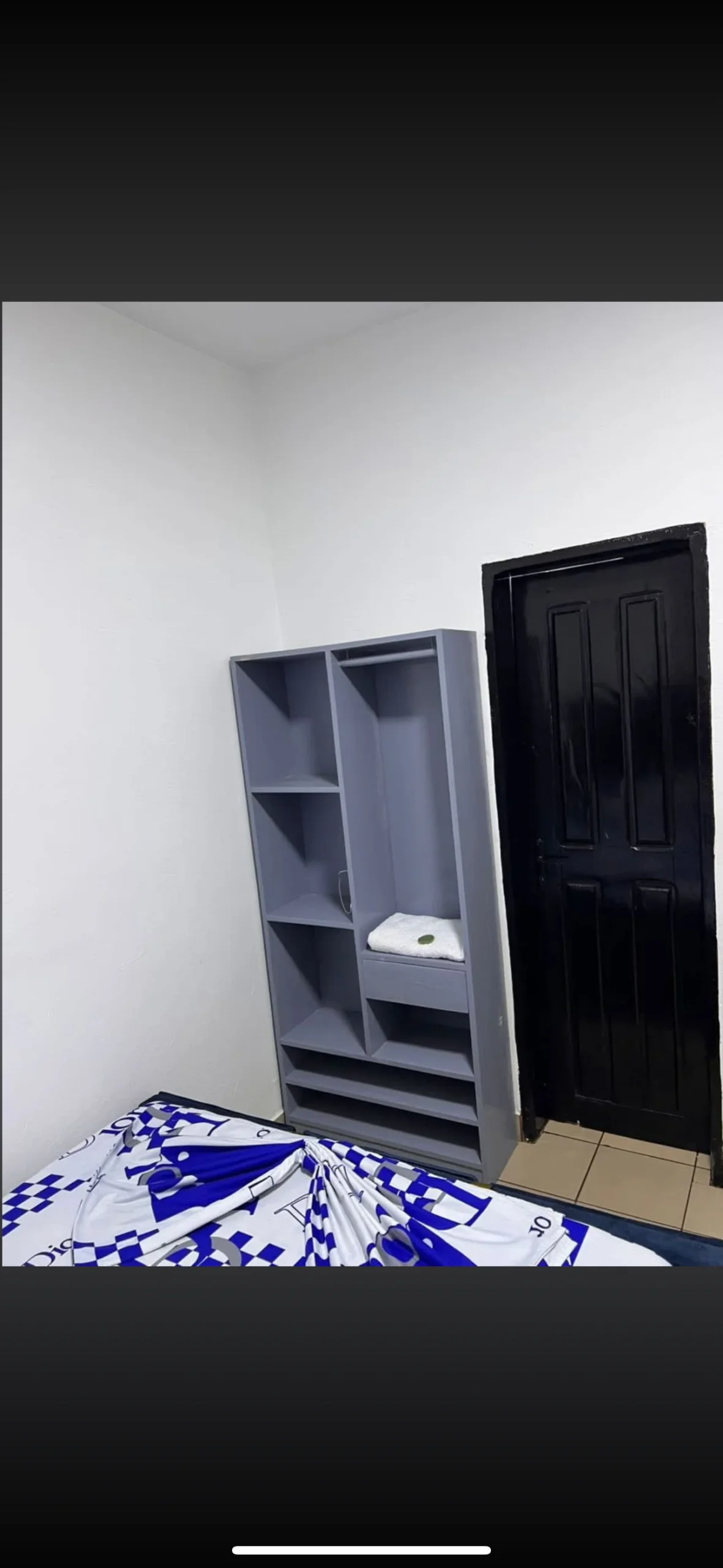 Chambre meublée