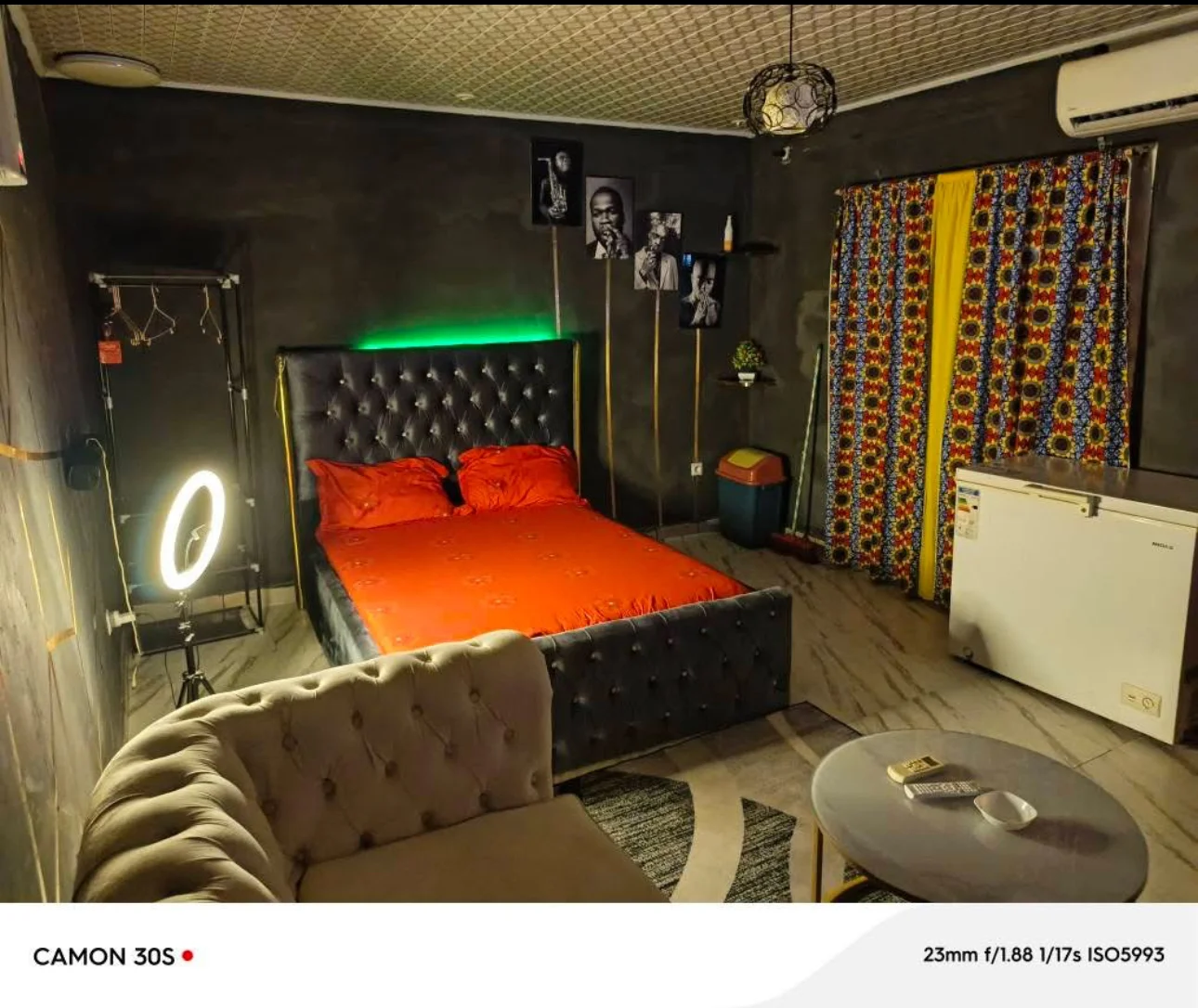 Chambre meublée