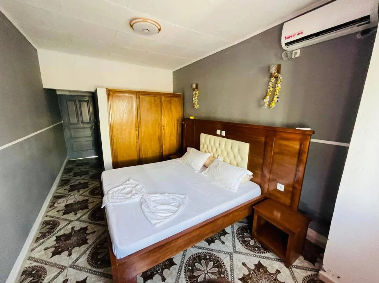 Chambre meublée