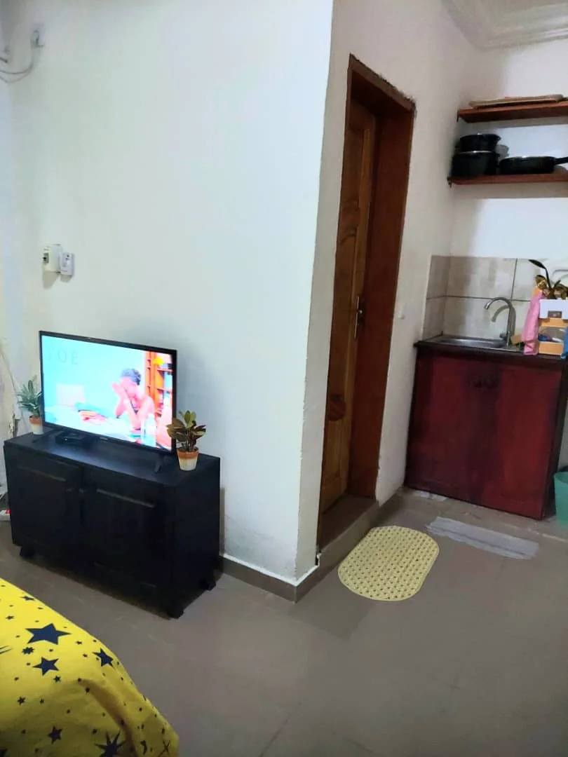 Chambre meublé